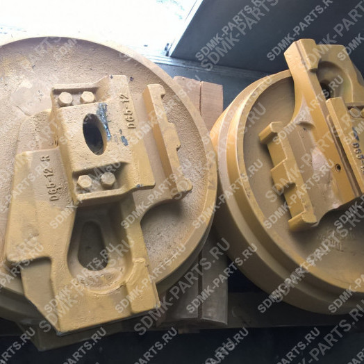Колесо направляющее KOMATSU D65E-12 14X-30-00225