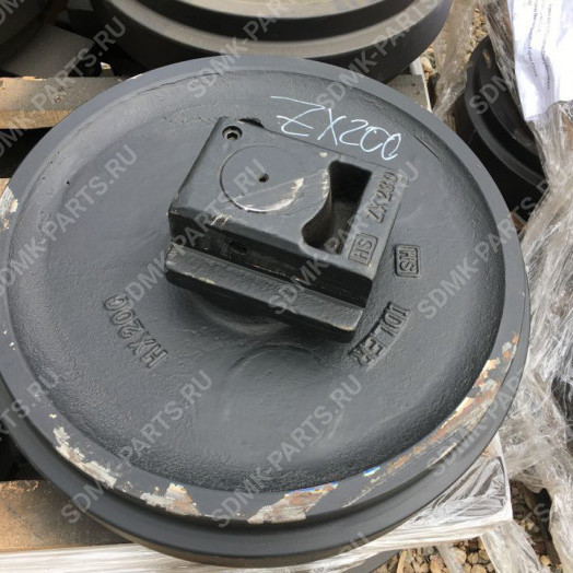 Колесо направляющее 9176864 HITACHI ZX200 9242964