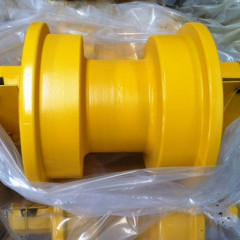 Каток опорный однобортный KM2101 KOMATSU D65E-12 14X-30-14100 14X-30-14100 Каток опорный однобортный KM2101 KOMATSU D65E-12 14X-30-14100 14X-30-14100