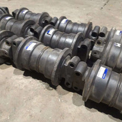Каток опорный 331/43853 VOLVO EC220 14573180 Каток опорный 331/43853 VOLVO EC220 14573180
